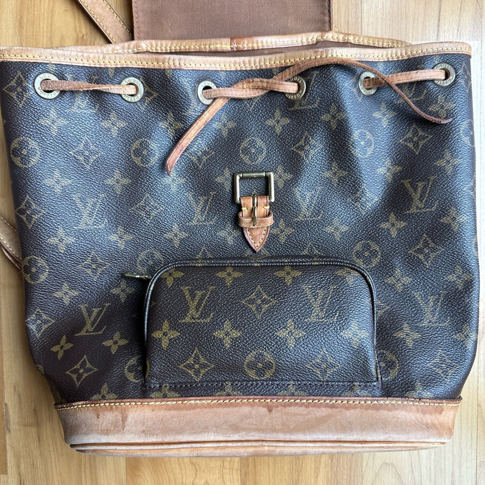 Louis Vuitton Monogram Montsouris MM Backpack (style discontinued by LV)